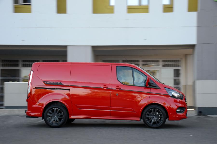 Ford Transit Custom Sport 2018 года  (ZA) (фото 4 из 25)